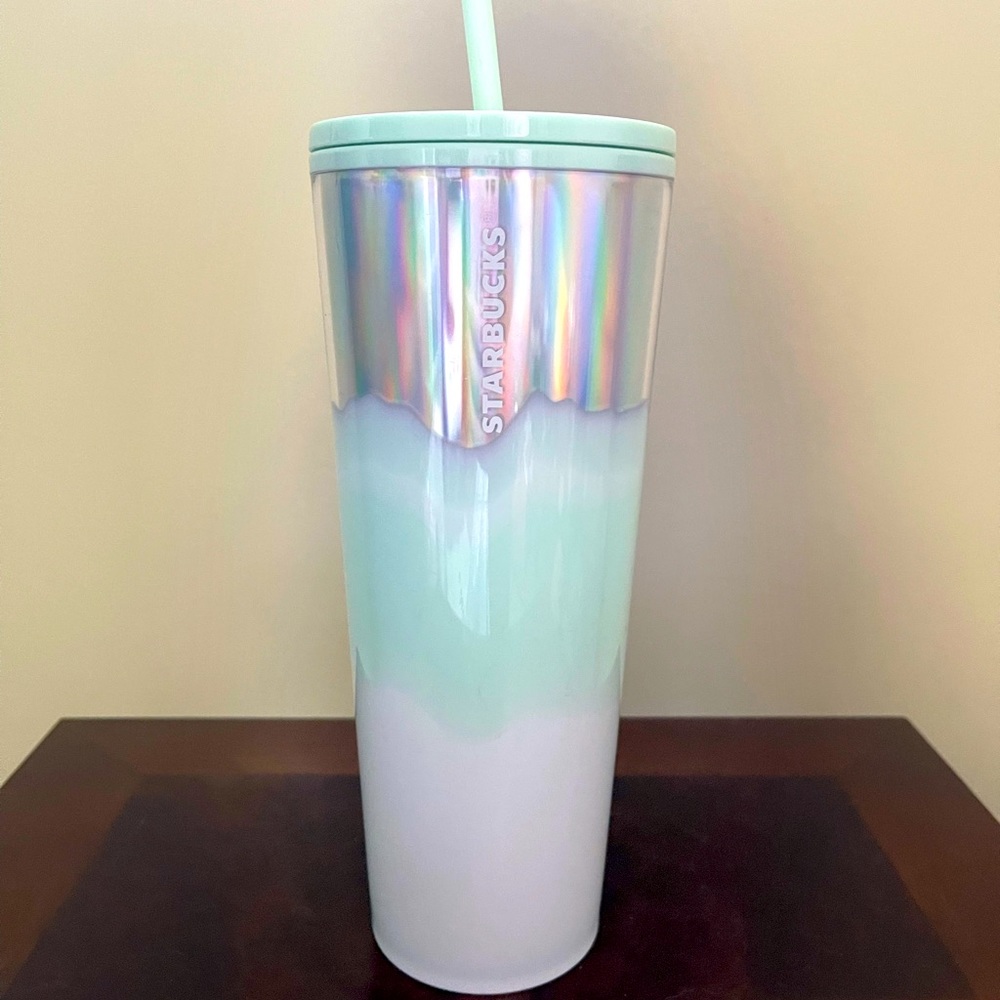 COPY - Starbucks Ice Wave Winter 2021 Cold Cup